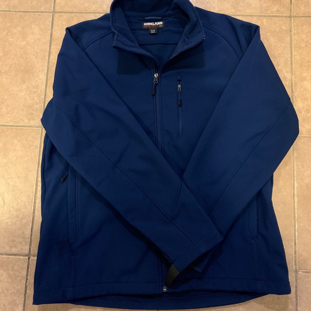 Men’s Kirkland Signature Softshell Stretch Jacket